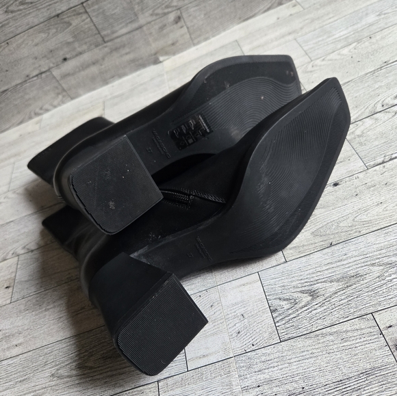 Vagabond Shoemakers Hedda Square Toe High Heel Boots - Picture 7 of 8